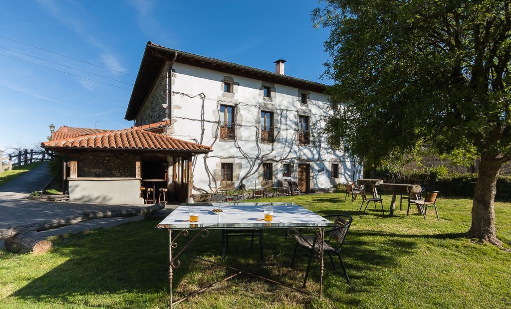 Casa Rural Restaurante Aranburu Zestoa Eksteriør billede
